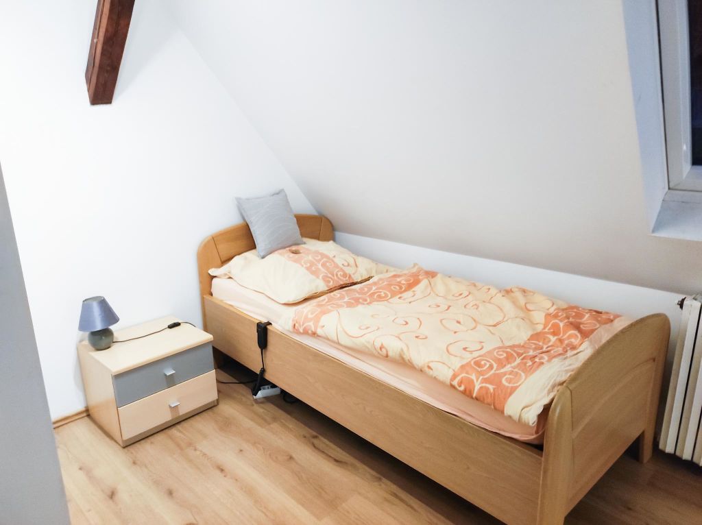 Rent 3 rooms apartment Duisburg | Entire place | Duisburg | Große Helle 4 Zimmer Maisonette-Wohnung | Hominext