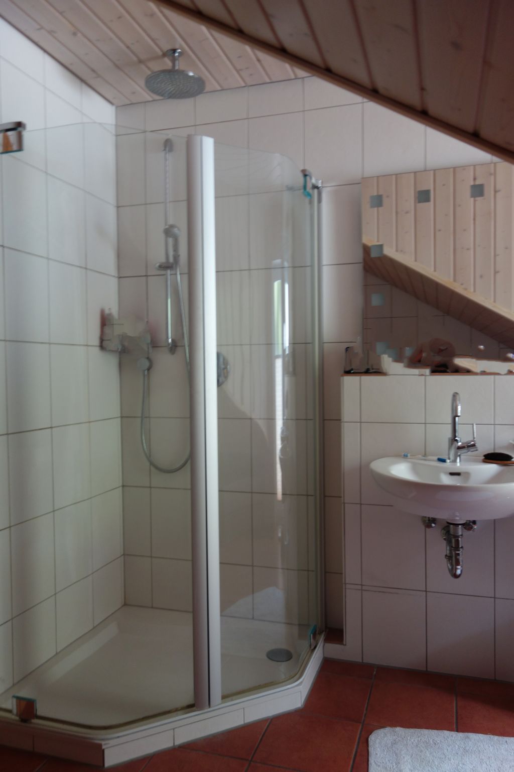 Miete 2 Zimmer Wohnung Weil am Rhein | Ganze Wohnung | Weil am Rhein | Luxuriöses Haus mit privatem Pool und atemberaubender Aussicht | Hominext