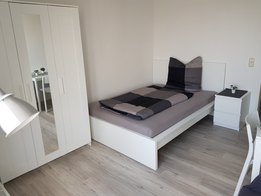 Miete 1 Zimmer Wohnung Magdeburg | Ganze Wohnung | Magdeburg | Schöne 1 Zimmer Wohnung in Magdeburg mit Balkon nahe Klinikum | Hominext