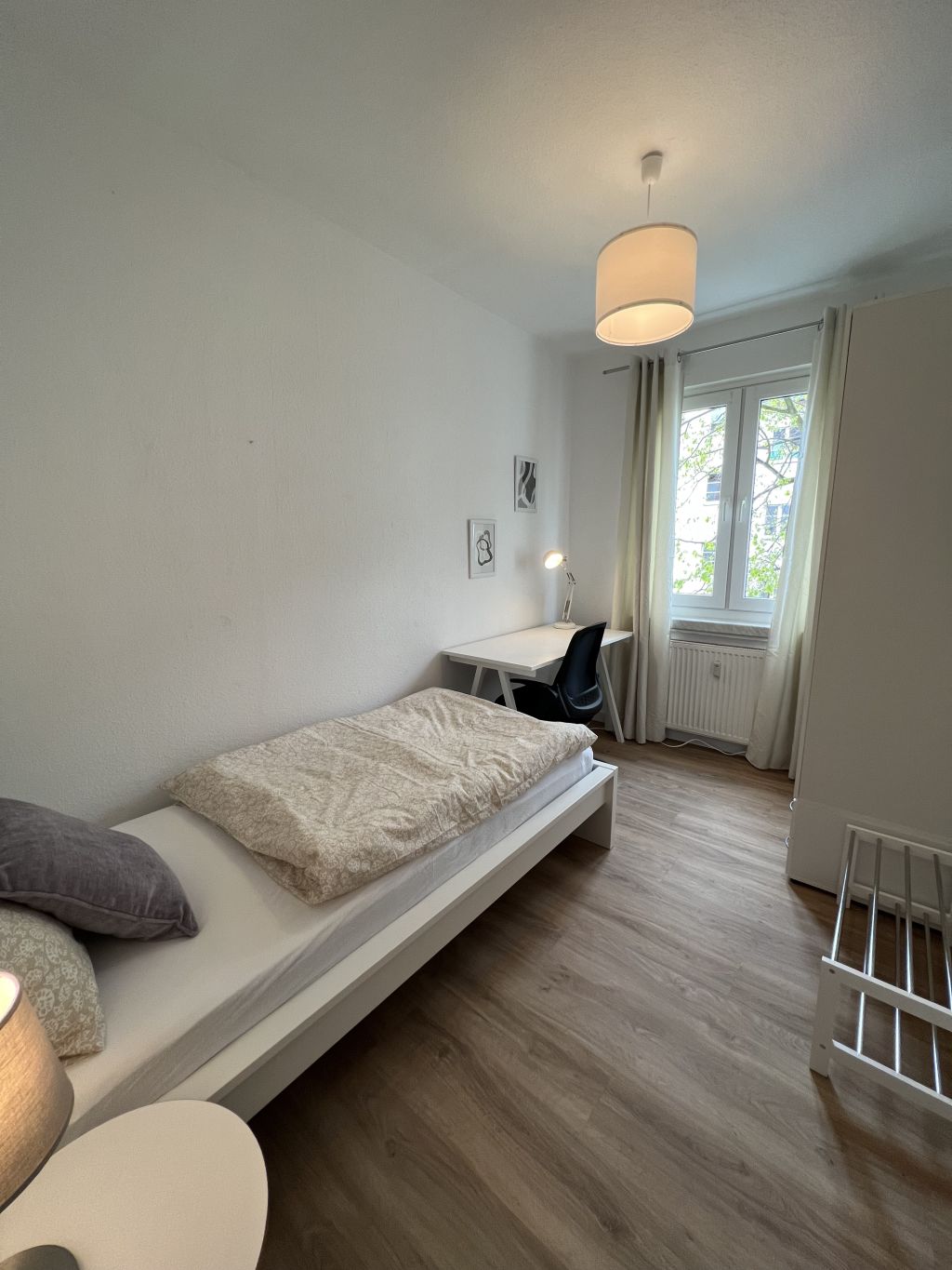 Rent 2 rooms apartment Berlin | Entire place | Berlin | 'GIO' - Ein wunderbares Apartment mit drei Zimmern, das sich in unmittelbarer Nähe zur Spree befindet. | Hominext