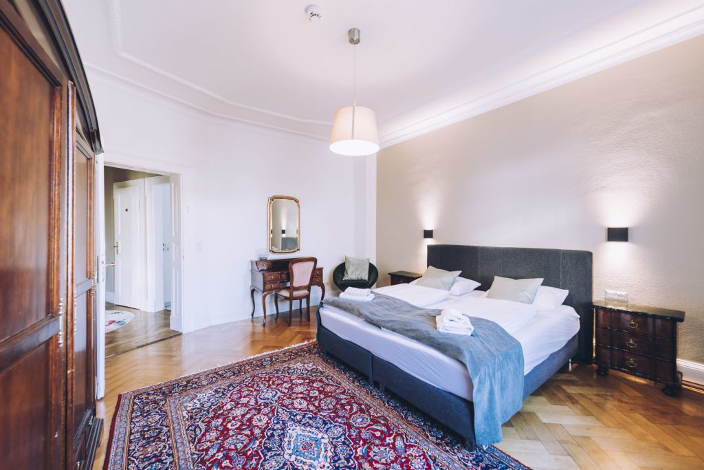 Rent 1 room apartment Stuttgart | Entire place | Stuttgart | Jugendstil-Wohnung | Hominext