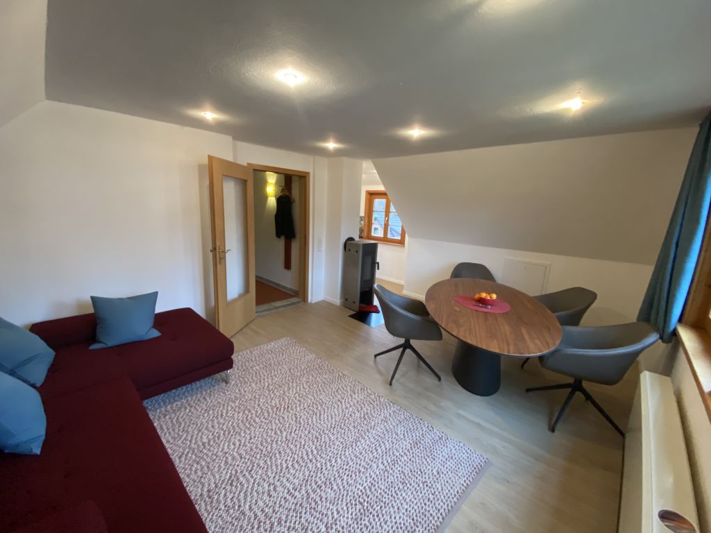 Rent 2 rooms apartment Neukirch | Entire place | Neukirch | Superior Dreibettzimmer | Hominext