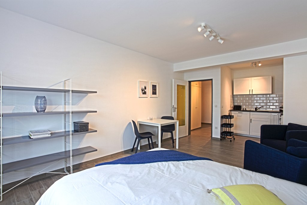 Miete 1 Zimmer Wohnung Leverkusen | Ganze Wohnung | Leverkusen | Helles, modisches Apartment im Stadtzentrum von Leverkusen (nahe Hauptbahnhof, Parkplatz optional) | Hominext