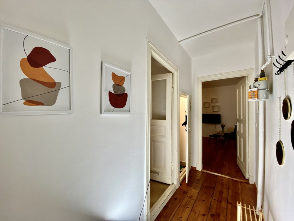 Miete 1 Zimmer Wohnung Berlin | Ganze Wohnung | Berlin | Gemütliches Apartment mit viel Platz und einer perfekten Aufteilung. | Hominext