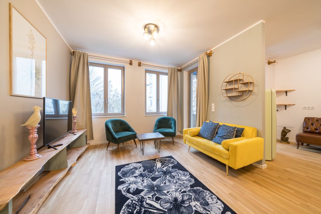 Rent 1 room apartment Potsdam | Entire place | Potsdam | Geräumiges Apartment mit Balkon am Schlosspark | Hominext