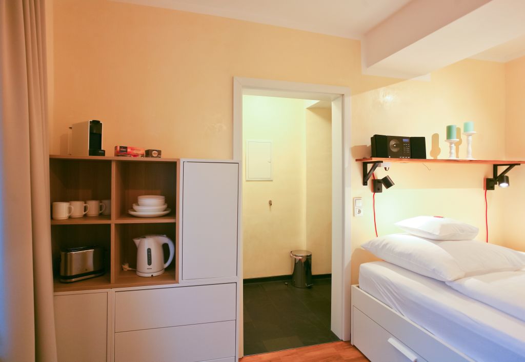 Miete 1 Zimmer Wohnung Marburg | Ganze Wohnung | Marburg | Business Apartment in ruhiger Seitenstraße | Hominext