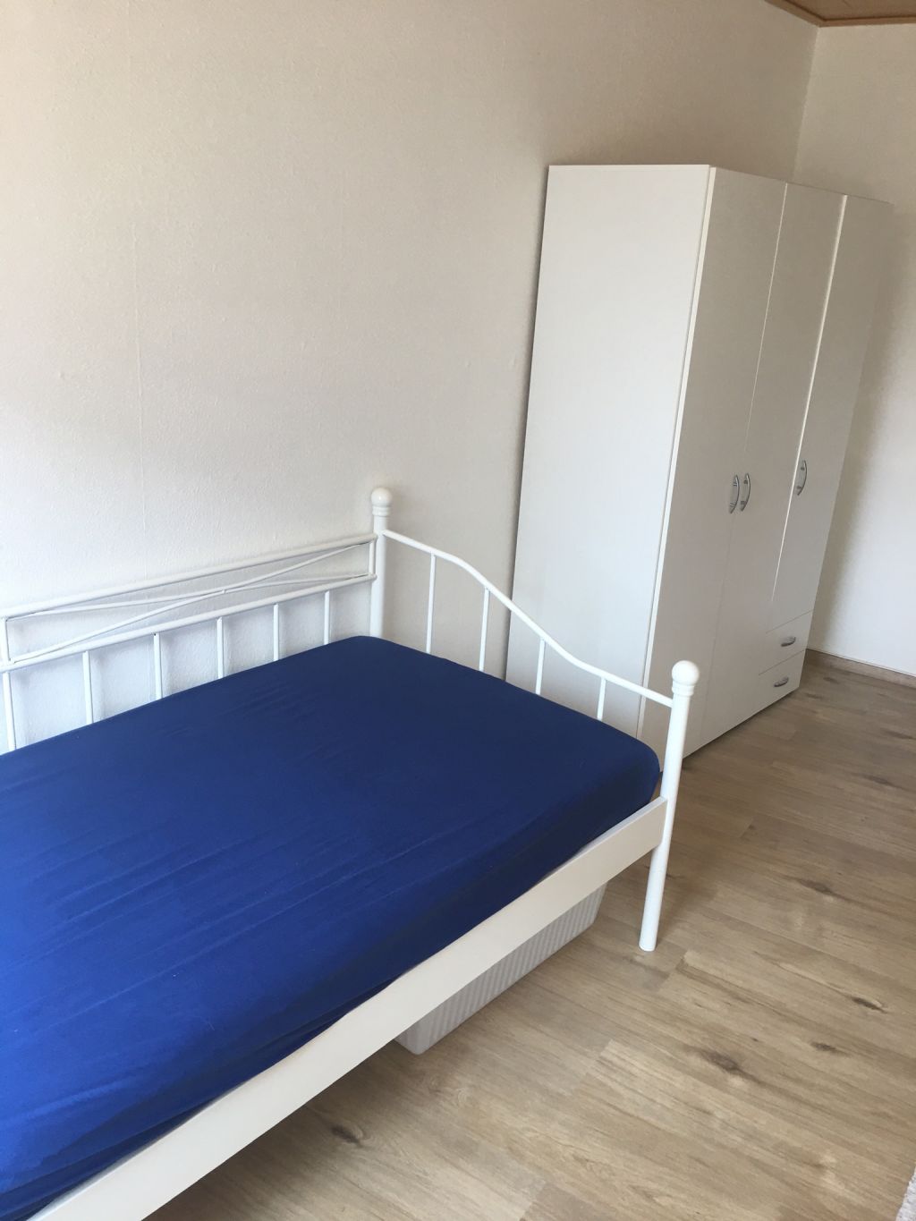 Miete 2 Zimmer Wohnung Dessau-Roßlau | Ganze Wohnung | Dessau-Roßlau | Moderne, möblierte 3 Zimmer-Wohnung, EBK voll ausgestattet, City | Hominext