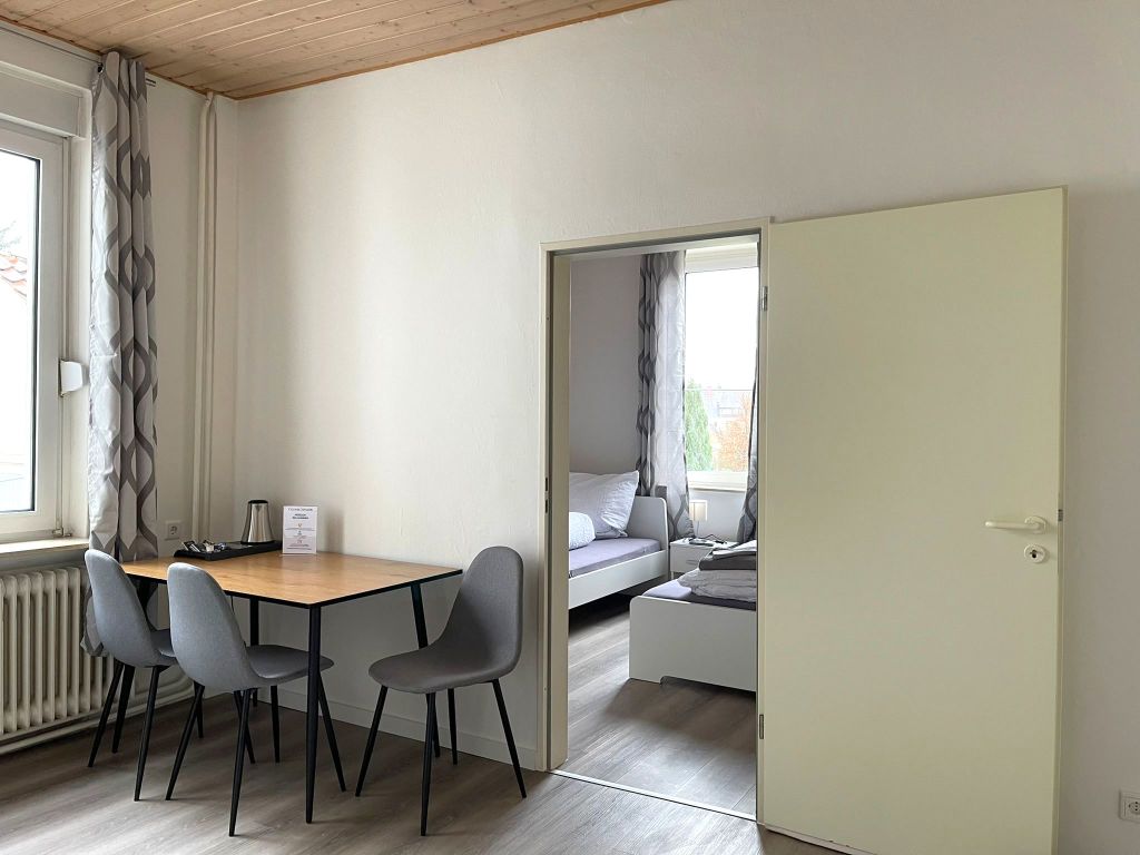 Miete 1 Zimmer Wohnung Osnabrück | Ganze Wohnung | Osnabrück | 3-Bett-Apartment für Monteure | Küche | Hominext