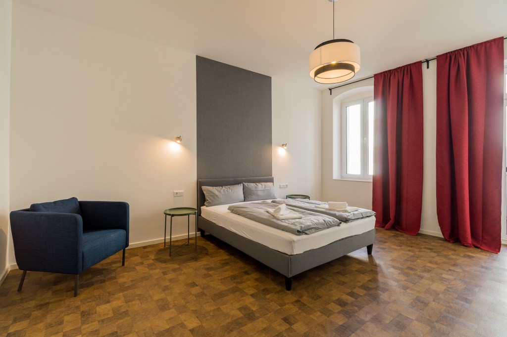 Miete 1 Zimmer Wohnung Berlin | Ganze Wohnung | Berlin | Große 2 Zimmer Wohnung mit Balkon direkt am Hermannplatz | Hominext