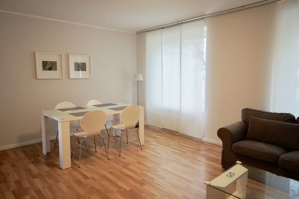 Miete 2 Zimmer Wohnung Essen | Ganze Wohnung | Essen | Geräumiges Serviced Apartment im Herzen von Essen | Hominext