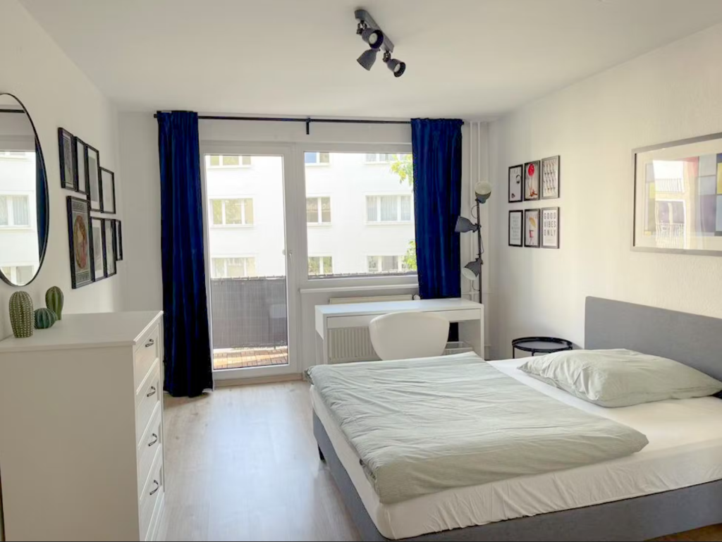 Rent 3 rooms apartment Frankfurt am Main | Entire place | Frankfurt am Main | Elegant 3 Bedroom apartment in Frankfurt Westend | Hominext