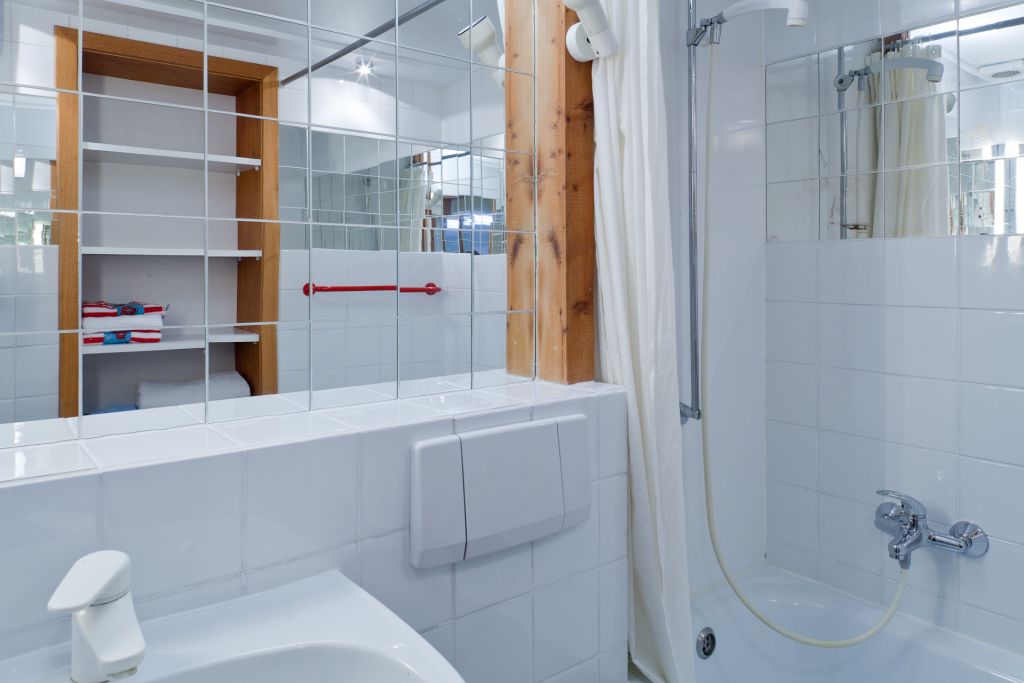 Miete 1 Zimmer Wohnung Taunusstein | Ganze Wohnung | Taunusstein | Einliegewohnung, abgeschlossene Whg, Wintergarten, Terrasse, Pool, Sauna u. gr. Gartenanteil in Ortsrandlage. Pool u. Sauna zur Mitbenutzg. | Hominext