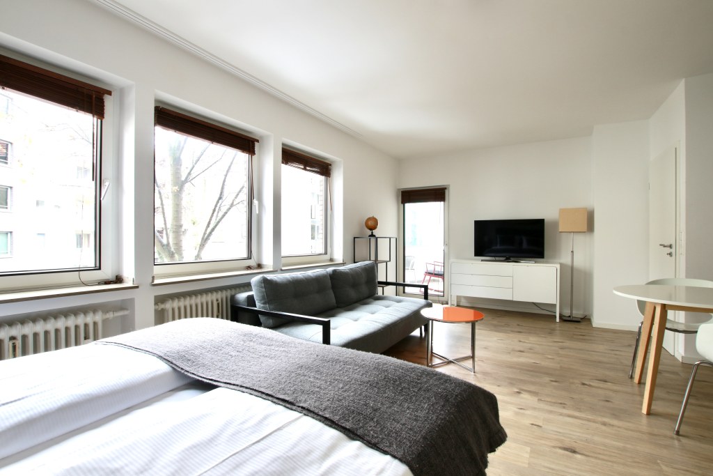 Rent 1 room apartment Köln | Entire place | Köln | Schönes Apartment mit Balkon in top Lage | Hominext