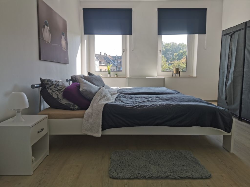 Rent 2 rooms apartment Gelsenkirchen | Entire place | Gelsenkirchen | großzügiges Apartement für bis zu 4 Personen | Hominext