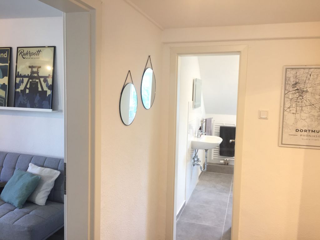 Rent 1 room apartment Dortmund | Entire place | Dortmund | Stilvolles Zuhause auf Zeit zentral am Phönix See | Hominext