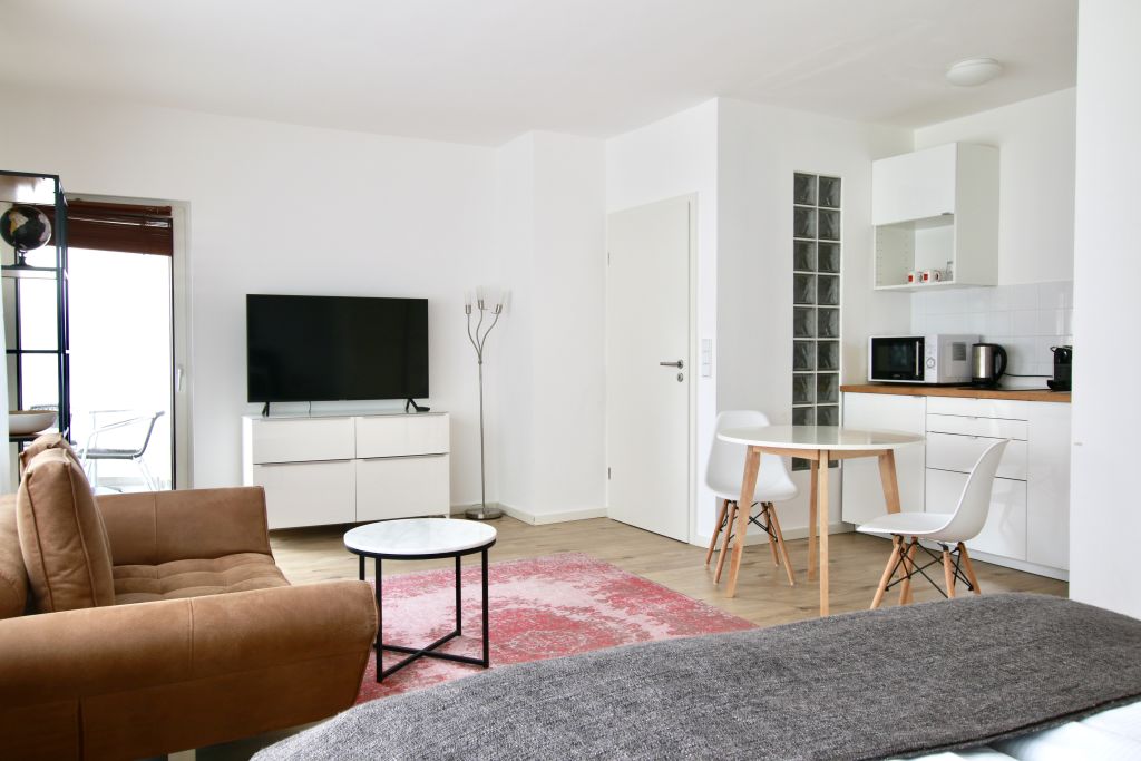 Miete 1 Zimmer Wohnung Köln | Ganze Wohnung | Köln | Pan-3134 · Schickes Studio, zentral  und ruhig, Balkon | Hominext