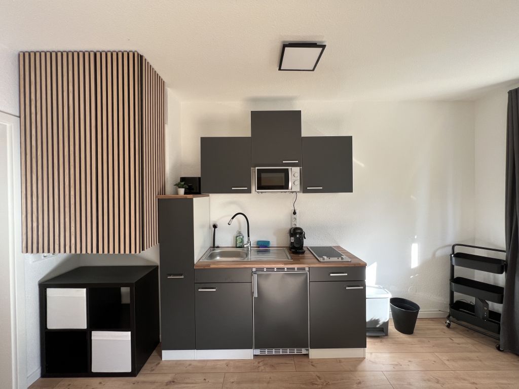 Miete 1 Zimmer Wohnung Aachen | Ganze Wohnung | Aachen | Helle, frisch sanierte Wohnung in Zentrumsnähe mit Balkon und Stellplatz | Hominext