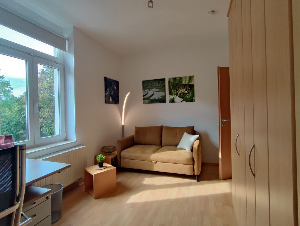 Rent 2 rooms apartment Erfurt | Entire place | Erfurt | Helle, großzügige und hochwertig ausgestattete 3-Raum Wohnung mit idealer Infrastruktur | Hominext