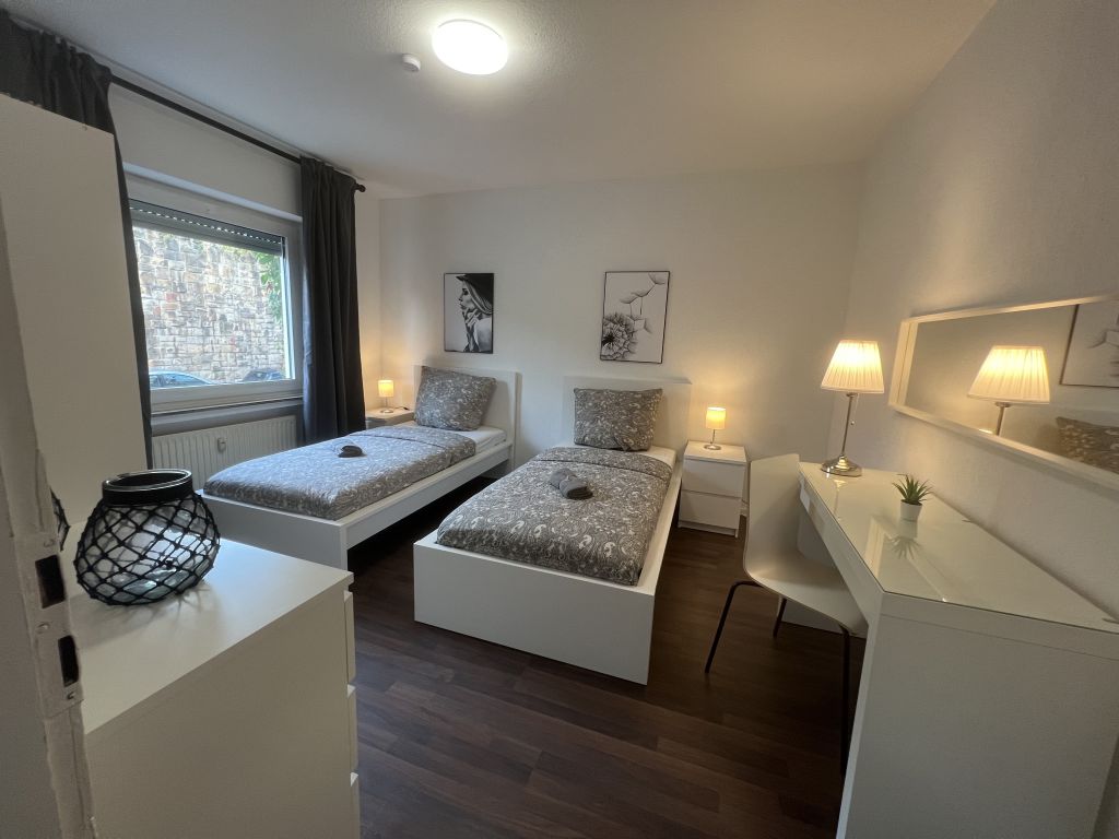 Rent 2 rooms apartment Köln | Entire place | Köln | Design Wohnung in Köln Deutz für 4 Personen | Hominext