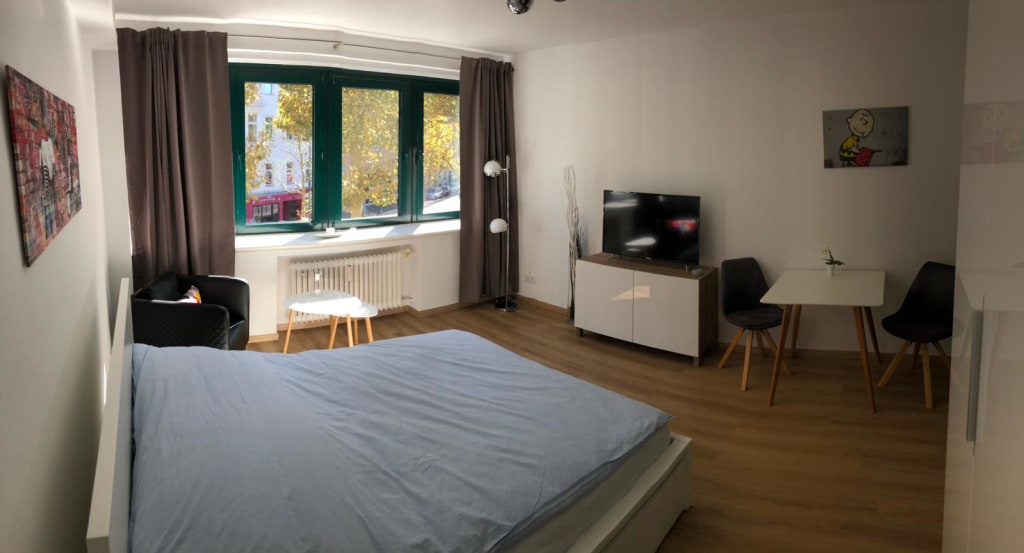 Miete 1 Zimmer Wohnung Köln | Ganze Wohnung | Köln | Modernes Studio-Apartement am Mediapark | Hominext