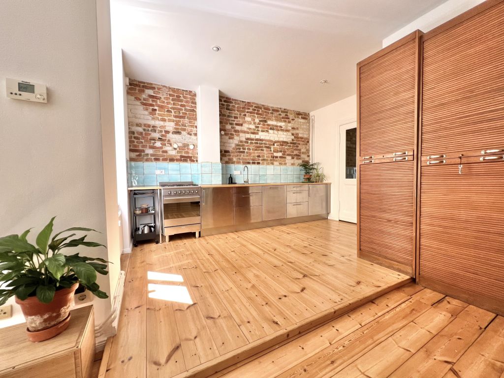 Miete 1 Zimmer Wohnung Berlin | Ganze Wohnung | Berlin | Ruhige Altbau Loft in TOP Szenelage mit Blick ins Grüne - Boxhagener Platz um die Ecke! | Hominext