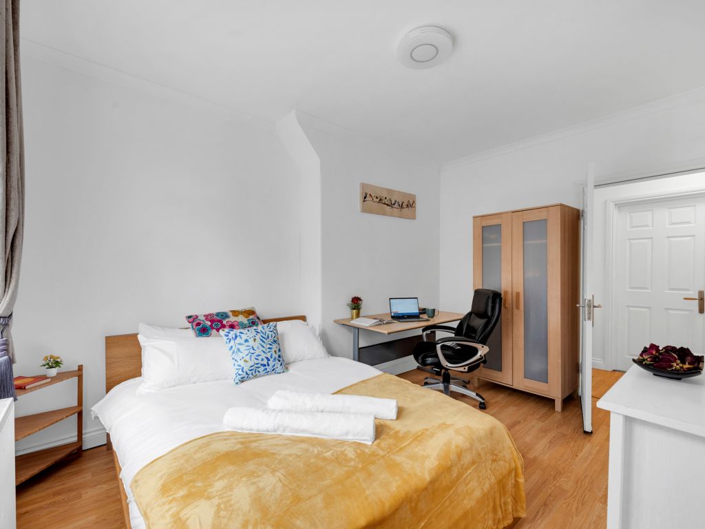 Flat 5, Block K, Peabody Estate, Fulham Palace Road, W6 9QQ, London