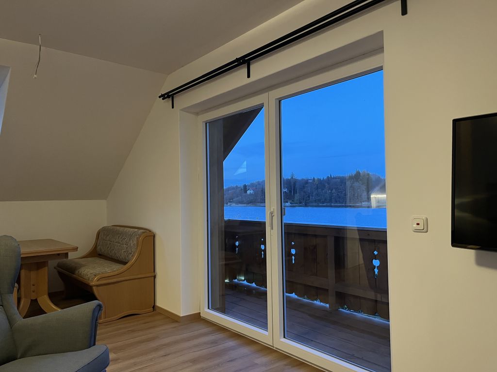 Miete 1 Zimmer Wohnung Kochel am See | Ganze Wohnung | Kochel am See | Möbliertes 2-Zimmer-Apartment mit Balkon und Seeblick | Hominext