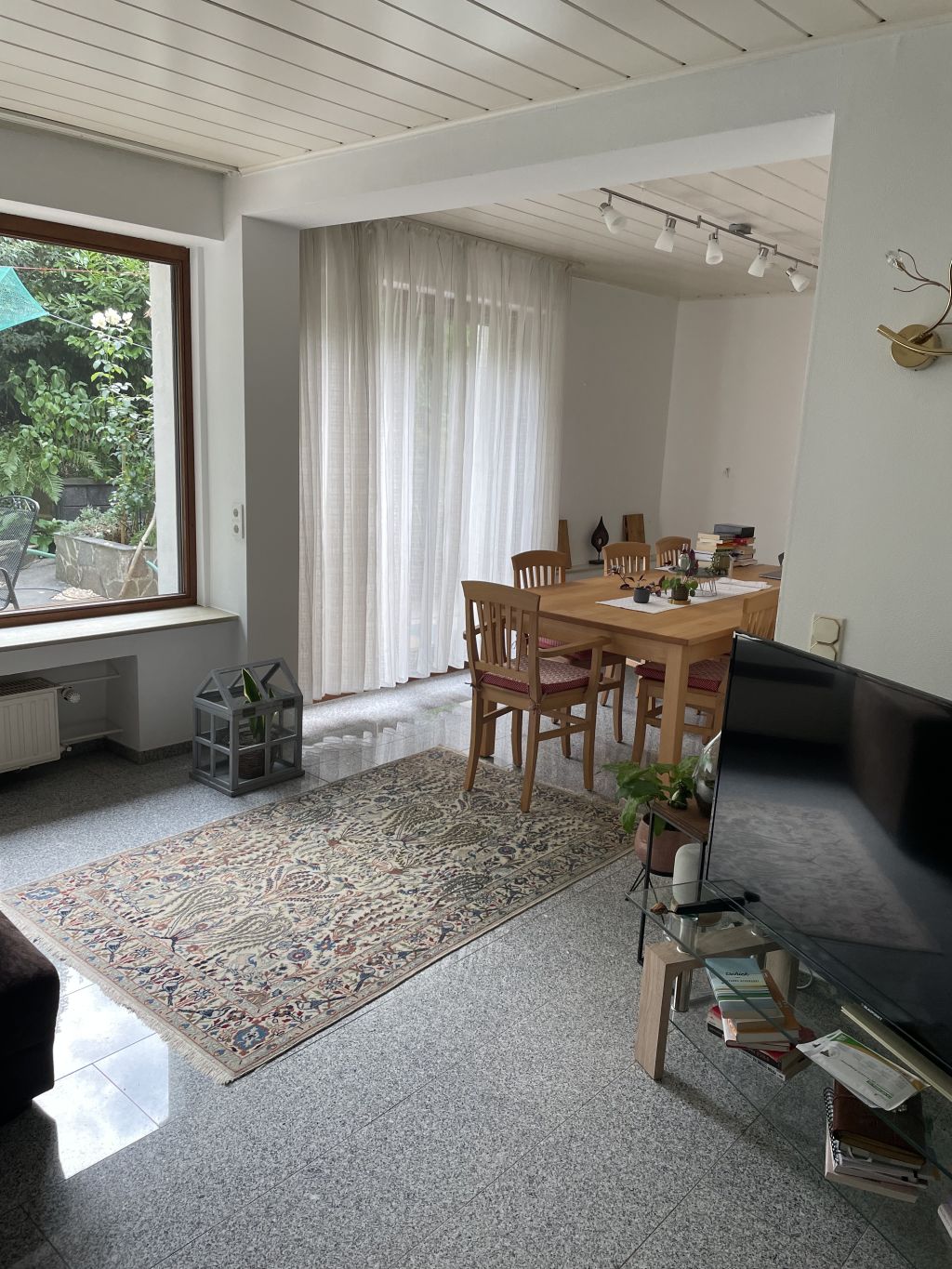 Rent 1 room apartment Lohmar | Entire place | Lohmar | Gartenwohnung mit Stellplatz und Sonnenterrasse | Hominext