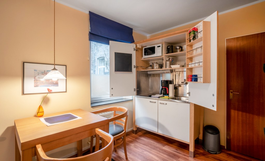 Rent 1 room apartment Köln | Entire place | Köln | City-Apartment 1 in der Altstadt-Süd | Hominext