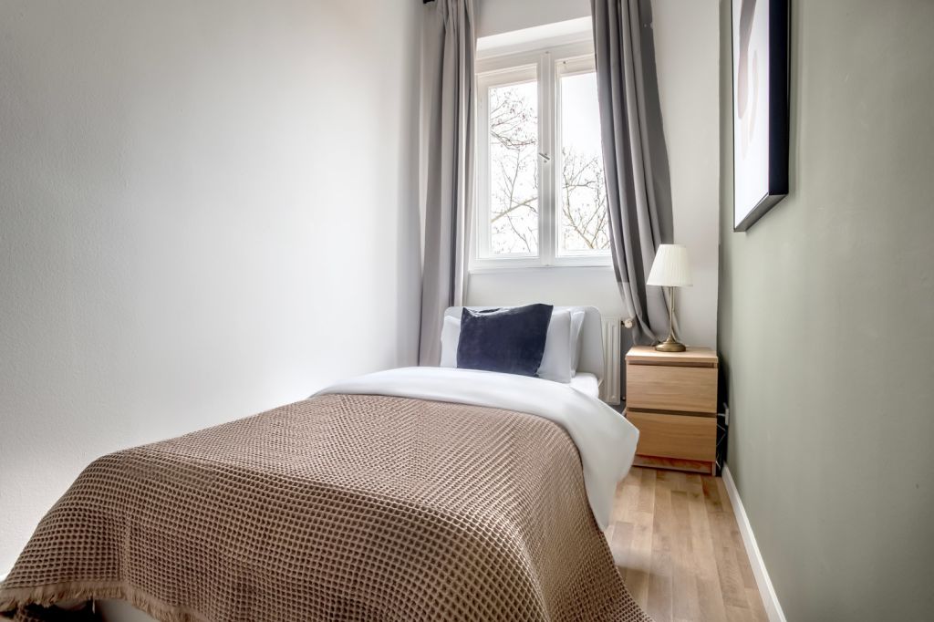 Miete 2 Zimmer Wohnung Berlin | Ganze Wohnung | Berlin | Super schöne 3 Zimmer Wohnung in toller Lage in Charlottenburg. Hochwertige Möbel und Austattung. | Hominext