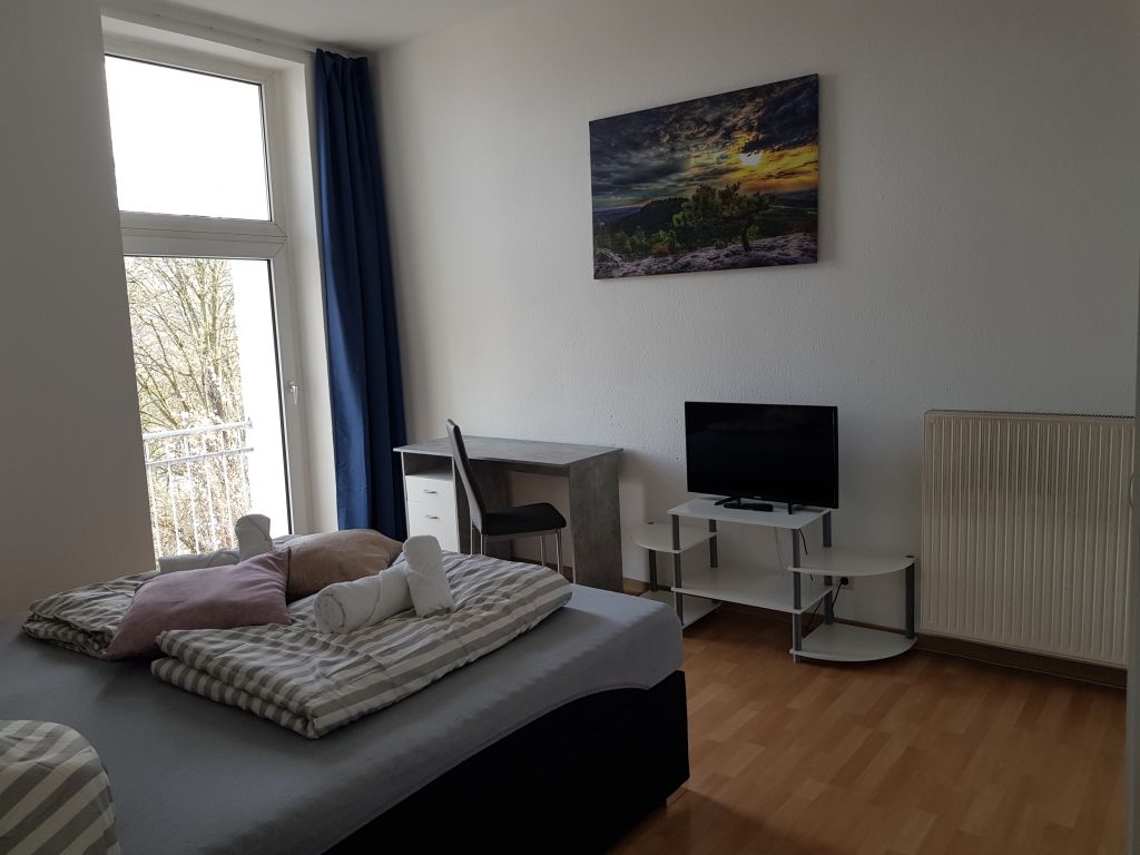 Miete 4 Zimmer Wohnung Wuppertal | Ganze Wohnung | Wuppertal | Apartment am Unteren-Nützenberg | Hominext