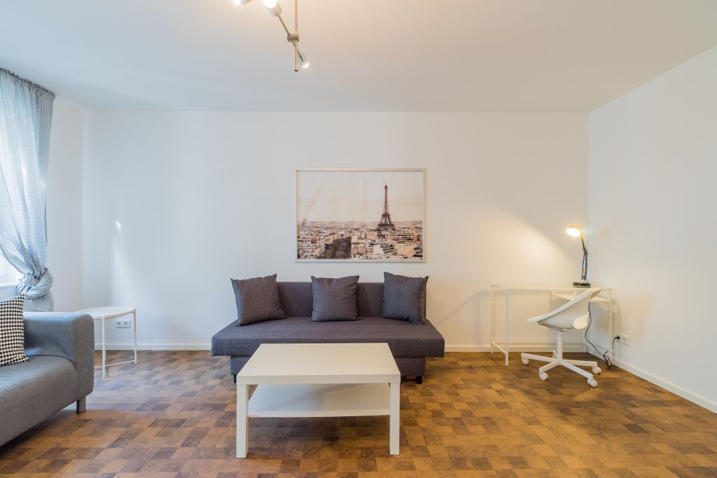 Rent 1 room apartment Berlin | Entire place | Berlin | Große 2 Zimmer Wohnung mit Balkon direkt am Hermannplatz | Hominext