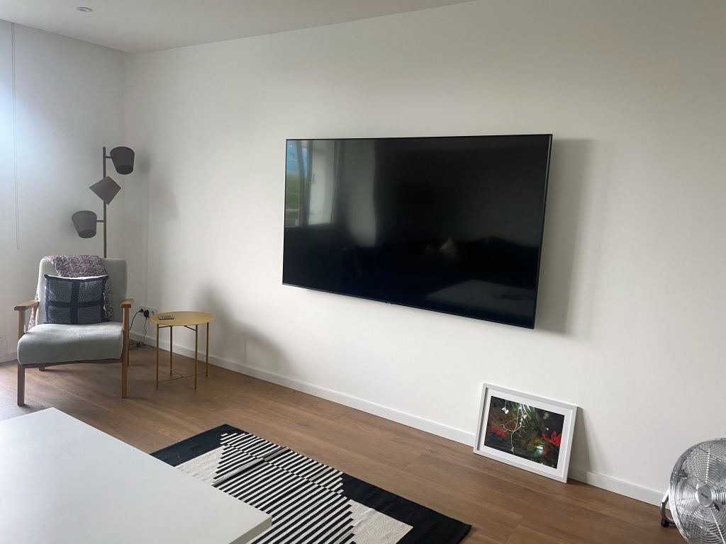 Rent 2 rooms apartment Berlin | Entire place | Berlin | 124 | Moderne 3-Zimmer-Wohnung in bester Mitte-Lage mit Blick ins Grüne | Hominext