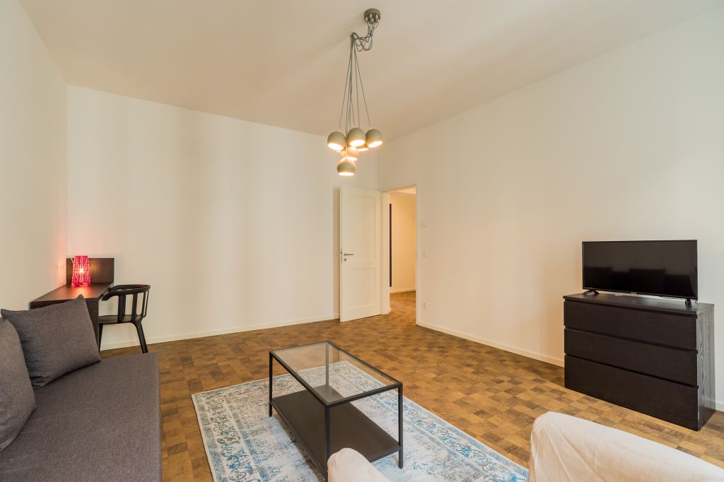 Rent 1 room apartment Berlin | Entire place | Berlin | Große 2 Zimmer Wohnung mit Balkon direkt am Hermannplatz | Hominext