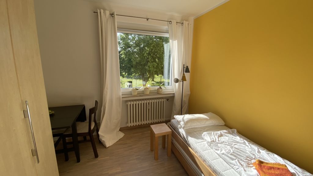 Rent 2 rooms apartment Hemmingen | Entire place | Hemmingen | 3 Zimmer, hochwertig modernisiert. Messe- und Citynah | Hominext