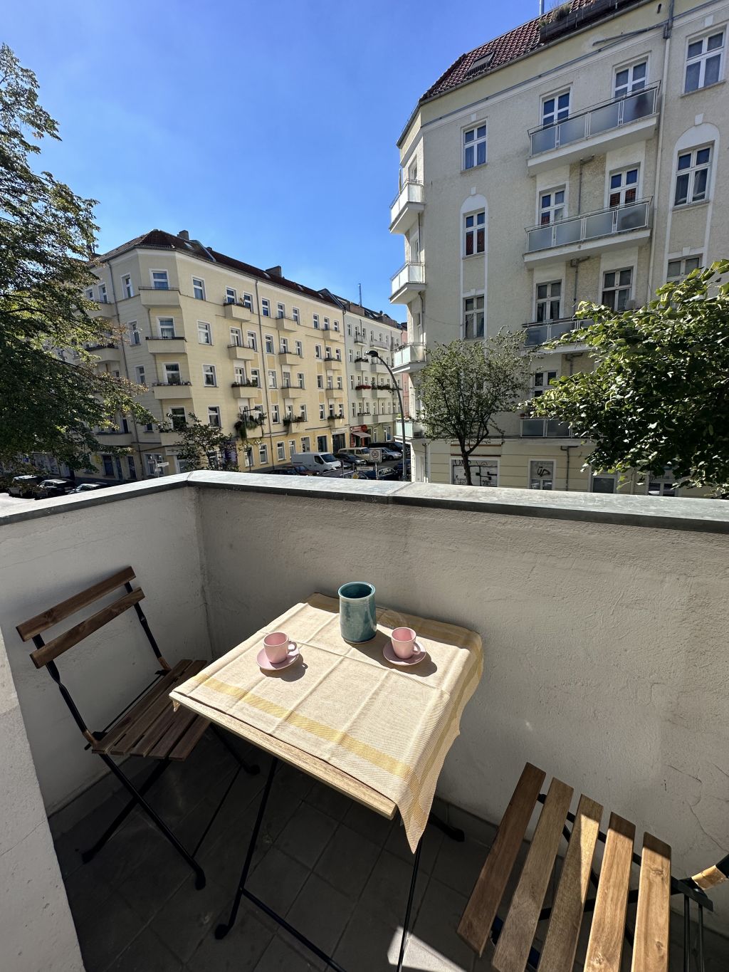 Rent 1 room apartment Berlin | Entire place | Berlin | Moderne, geräumige Altbauwohnung in Top-Lage | Hominext