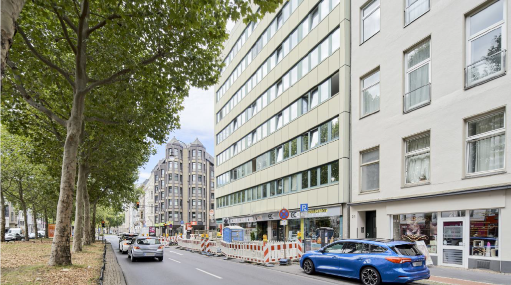 Rent 1 room apartment Köln | Entire place | Köln | Hochwertig modernisiert & top-zentral direkt am Ring | Hominext