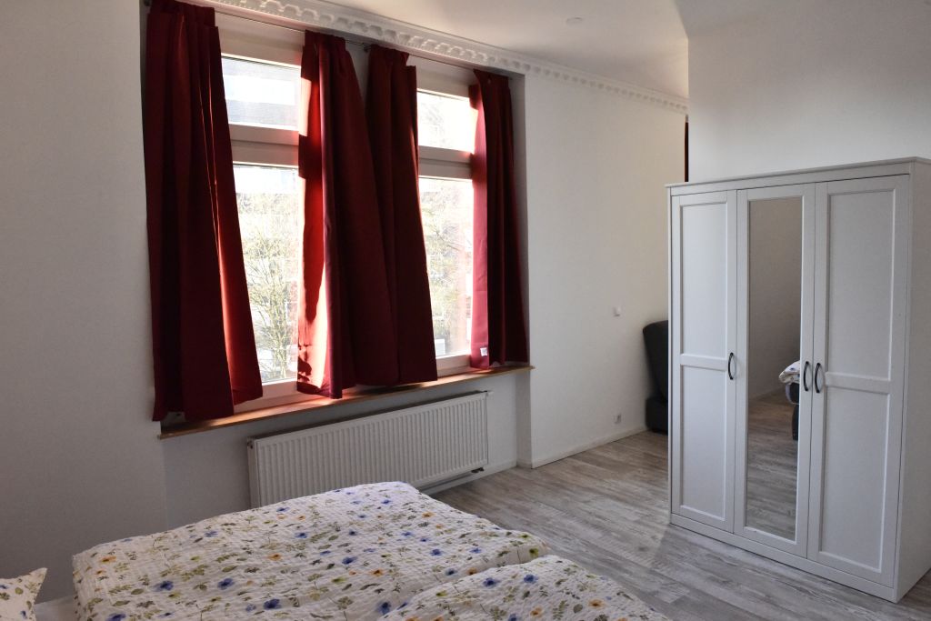 Rent 3 rooms apartment Wuppertal | Entire place | Wuppertal | Modernes, großes Apartment Wuppertal | Hominext