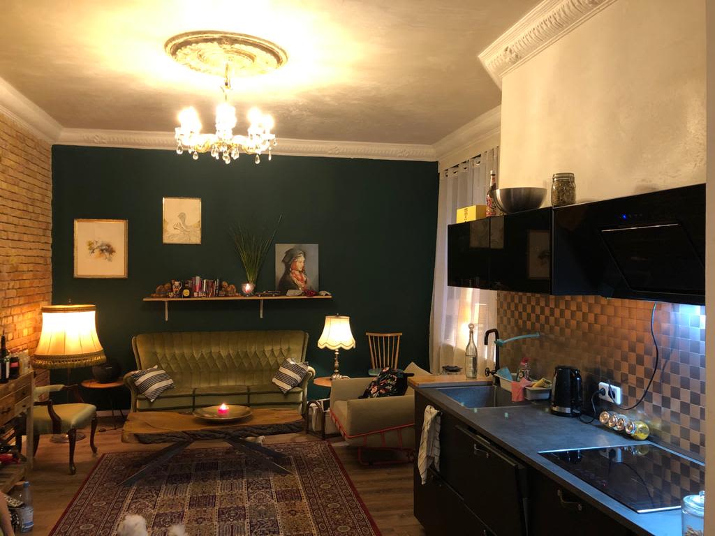 Rent 2 rooms apartment Berlin | Entire place | Berlin | Altbauwohnung auf Luxusniveau in sehr ruhiger Lage, nähe Schloss Bellevue und dem Plötzensee | Hominext