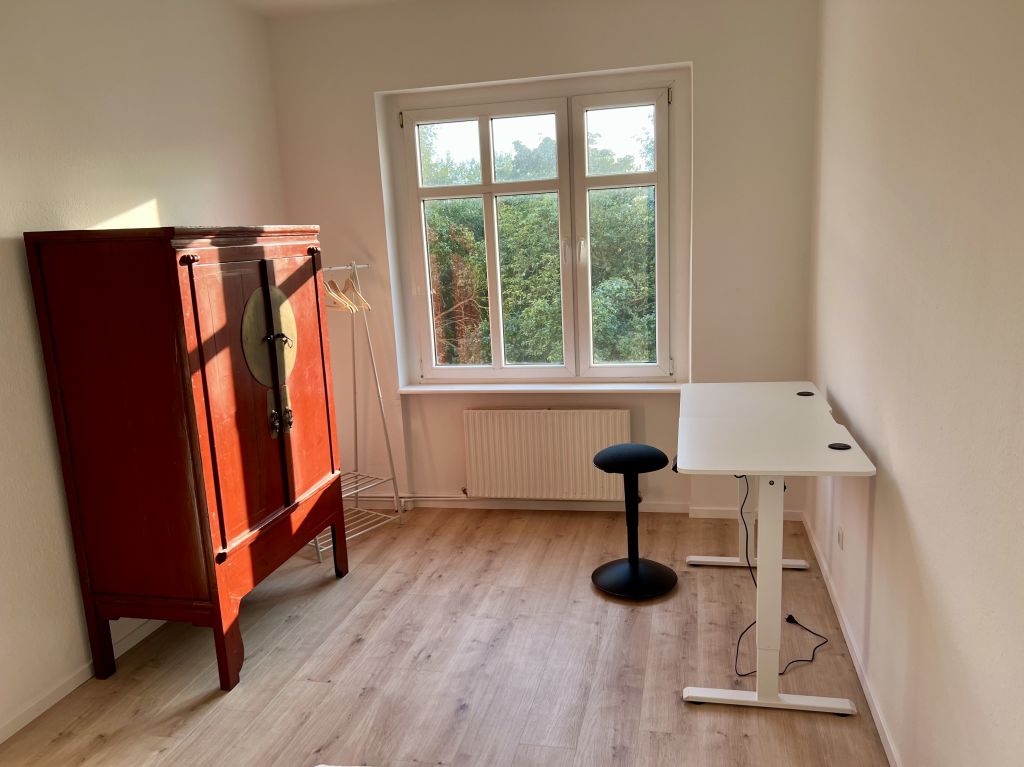 Rent 2 rooms apartment Berlin | Entire place | Berlin | Ruhige, frisch renovierte 3-Zimmer-Wohnung am Tempelhofer Feld | Hominext