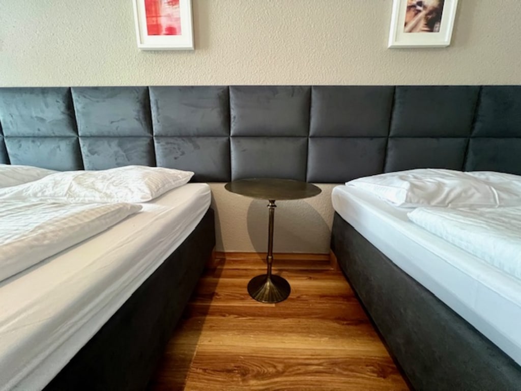 Rent 2 rooms apartment Leipzig | Entire place | Leipzig | Langzeit-Unterkunft für bis 6 Personen im Zentrum Leipzig | Hominext