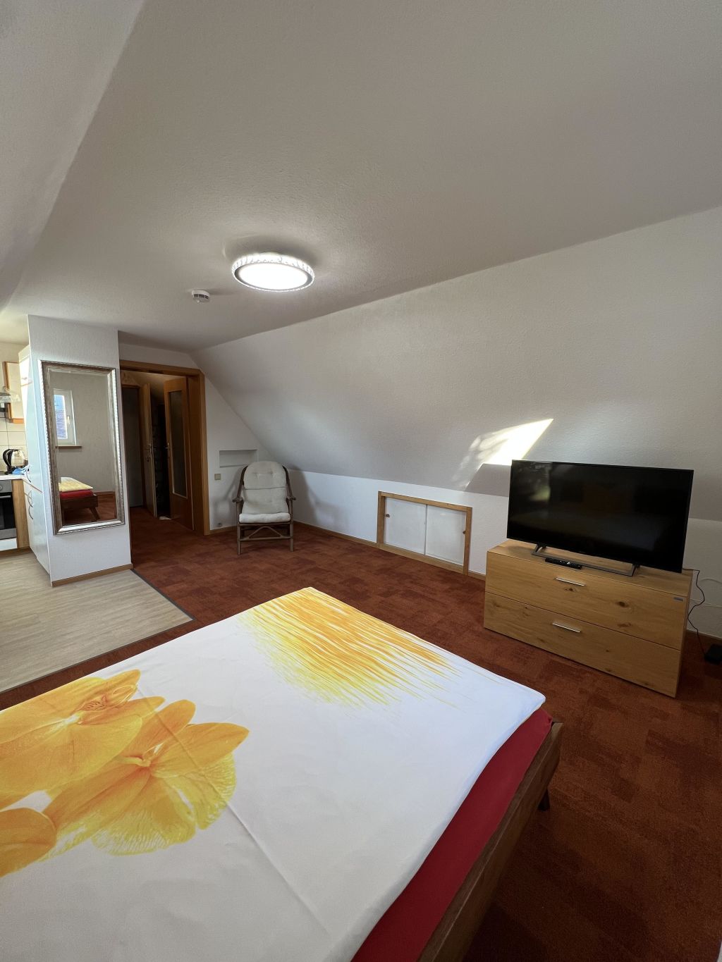 Miete 1 Zimmer Wohnung Friedrichshafen | Ganze Wohnung | Friedrichshafen | Gemütliches und ruhiges Studio-Loft-Apartment | Hominext