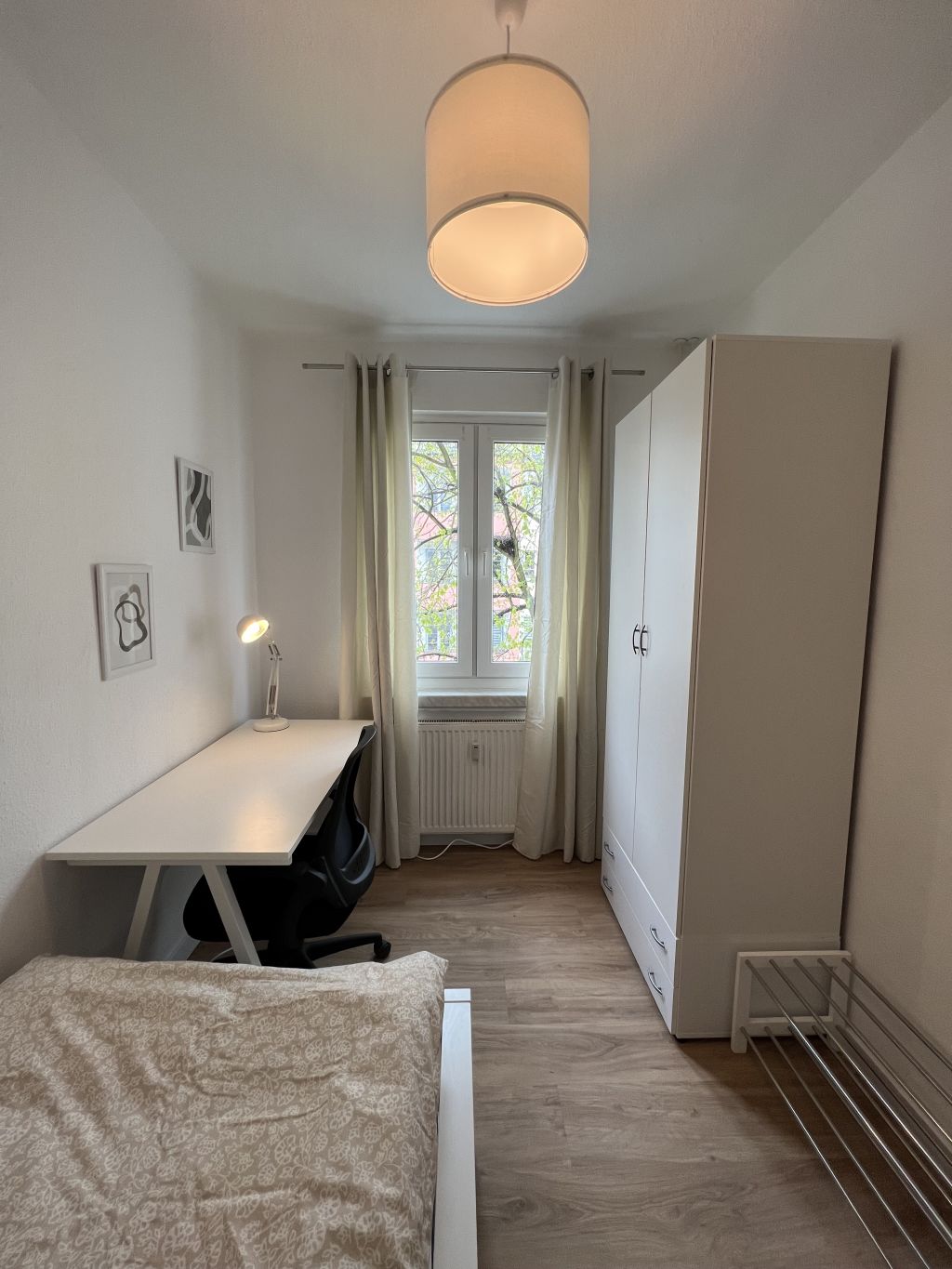 Rent 2 rooms apartment Berlin | Entire place | Berlin | 'GIO' - Ein wunderbares Apartment mit drei Zimmern, das sich in unmittelbarer Nähe zur Spree befindet. | Hominext