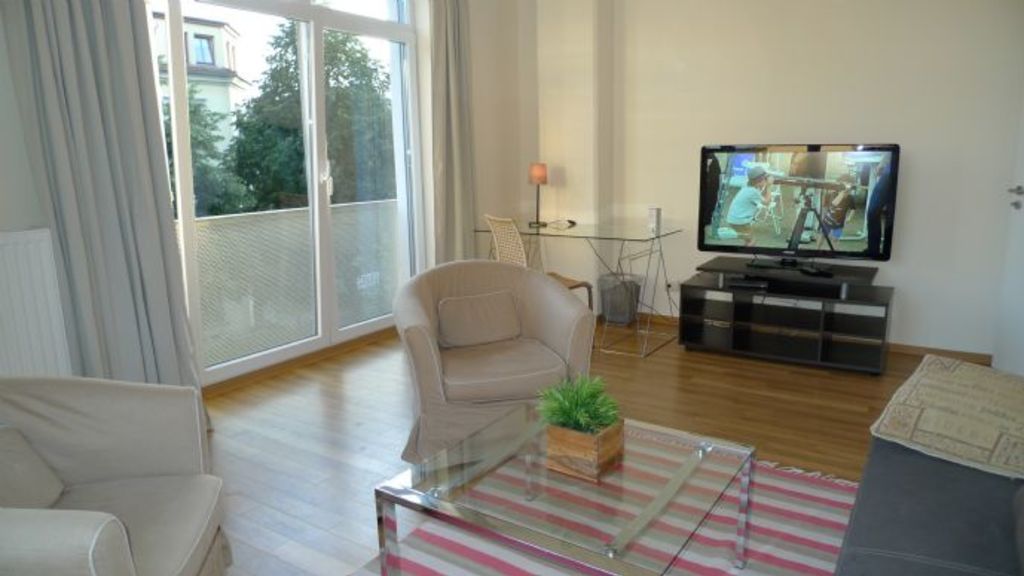 Rent 1 room apartment Dresden | Entire place | Dresden | Schönes und sonniges 2,5 Zimmer Apartment | Hominext