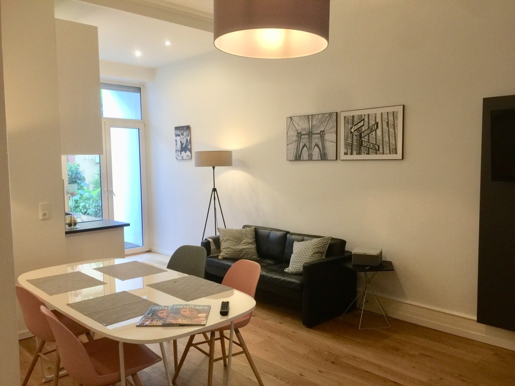 Rent 2 rooms apartment Frankfurt am Main | Entire place | Frankfurt am Main | Design Gartenwohnung | Hominext