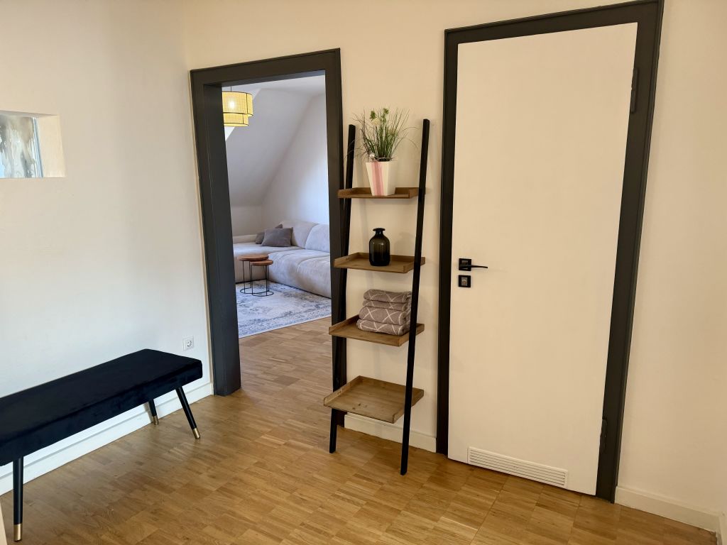 Rent 1 room apartment Düsseldorf | Entire place | Düsseldorf | Moderne & Stilvolle Wohnung am Medienhafen | Hominext