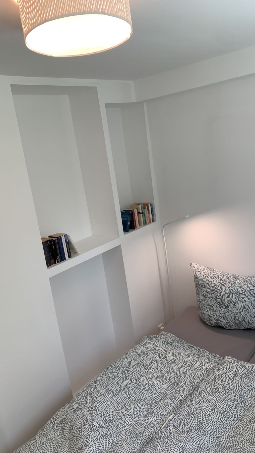 Rent 1 room apartment Stuttgart | Entire place | Stuttgart | 2-Zimmer-Apartment mit wundervoller Aussicht und direkter Anbindung an die U5/U6/U7 | Hominext