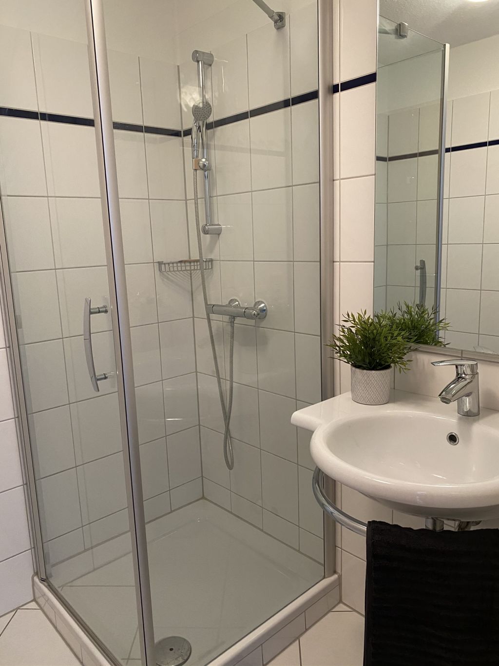 Miete 1 Zimmer Wohnung Köln | Ganze Wohnung | Köln | Serviced Apartment zum Einziehen und sich zu Hause fühlen..... | Hominext