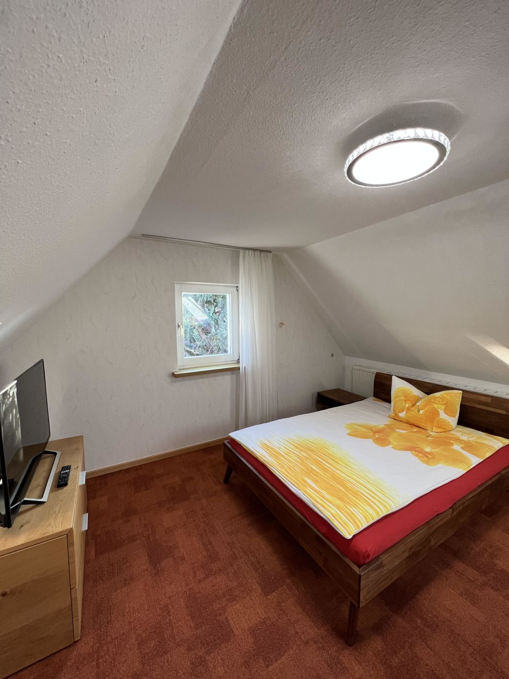 Miete 1 Zimmer Wohnung Friedrichshafen | Ganze Wohnung | Friedrichshafen | Gemütliches und ruhiges Studio-Loft-Apartment | Hominext