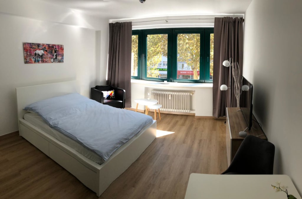 Miete 1 Zimmer Wohnung Köln | Ganze Wohnung | Köln | Modernes Studio-Apartement am Mediapark | Hominext